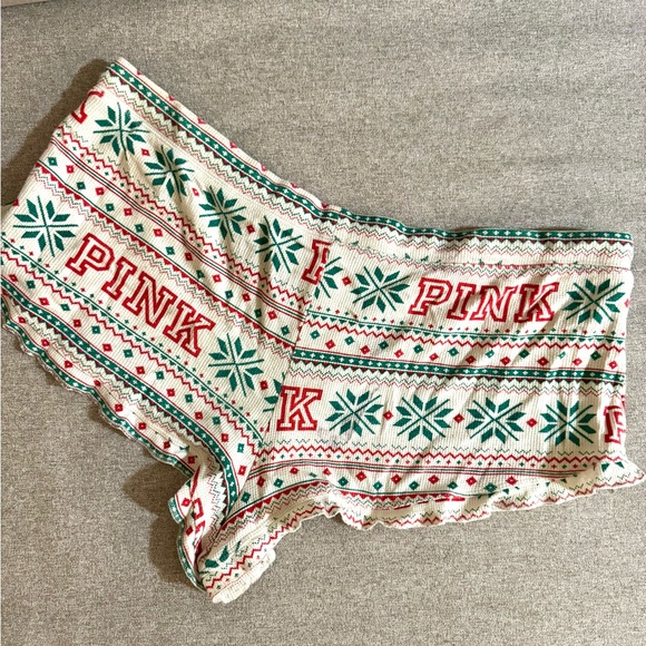 Victoria’s Secret PINK Fair Isle Holiday Pajama Shorts - Picture 1 of 4